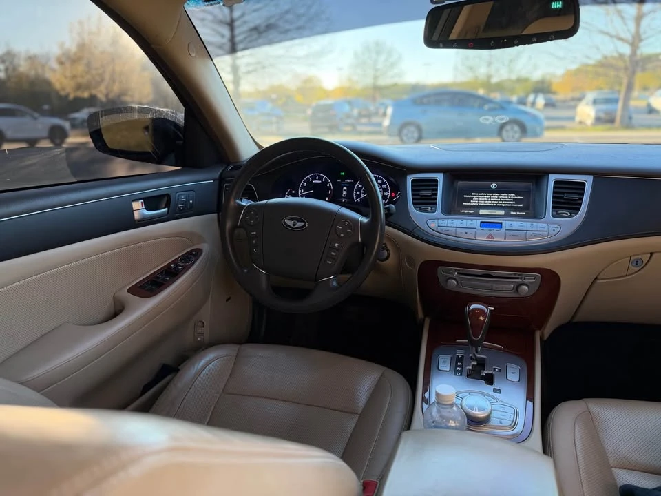 2014 Hyundai Genesis - Image 8 of 19