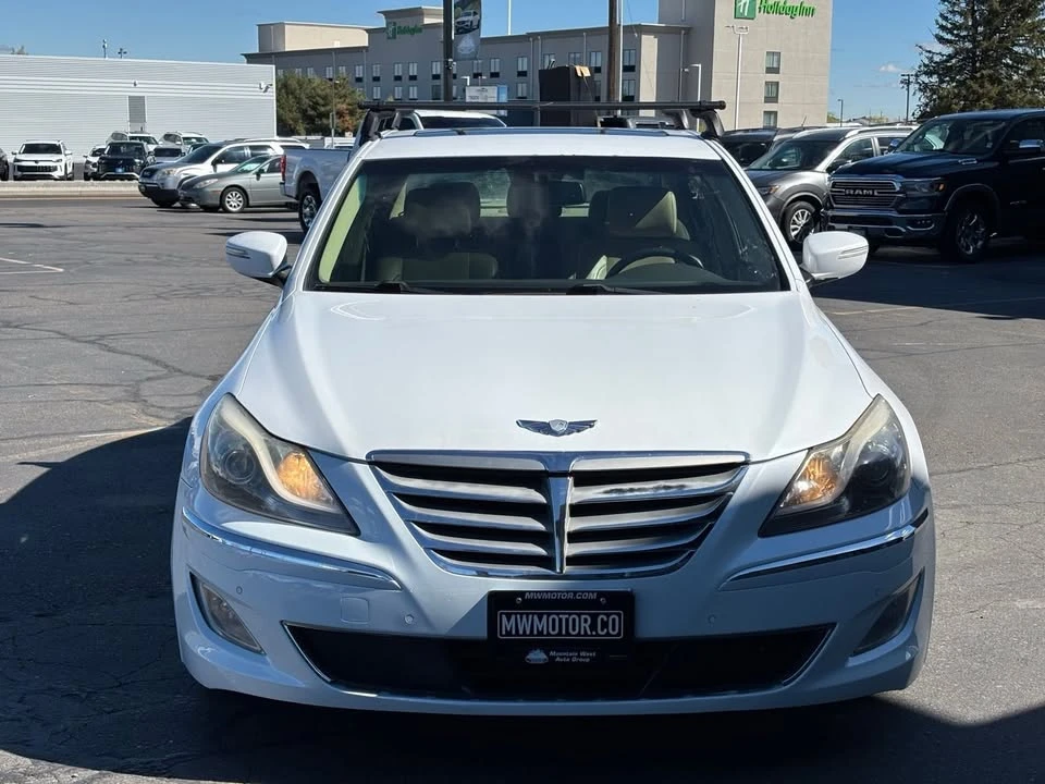 2014 Hyundai Genesis - Image 2 of 13