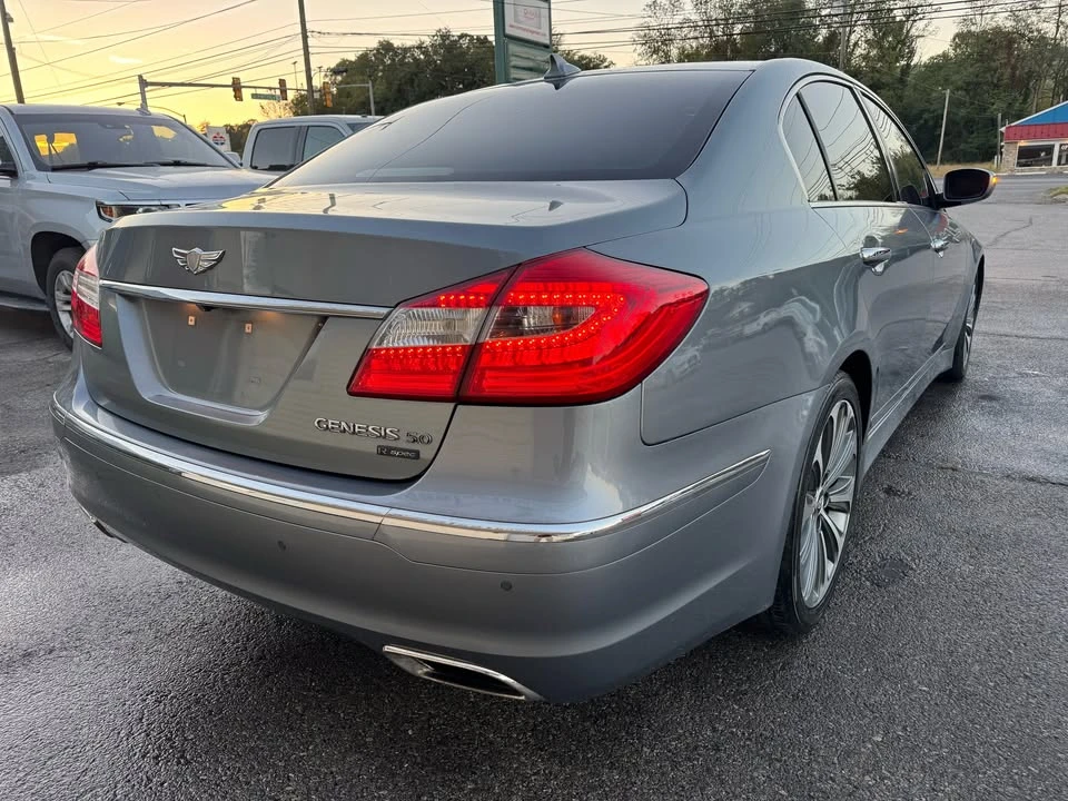 2014 Hyundai Genesis - Image 5 of 20