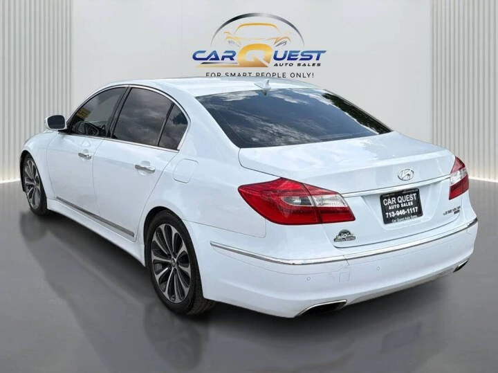 2014 Hyundai Genesis - Image 7 of 18