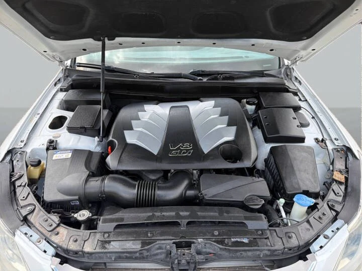 2014 Hyundai Genesis - Image 11 of 18