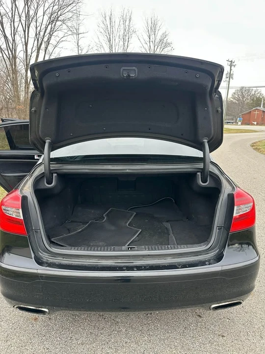 2014 Hyundai Genesis - Image 7 of 16