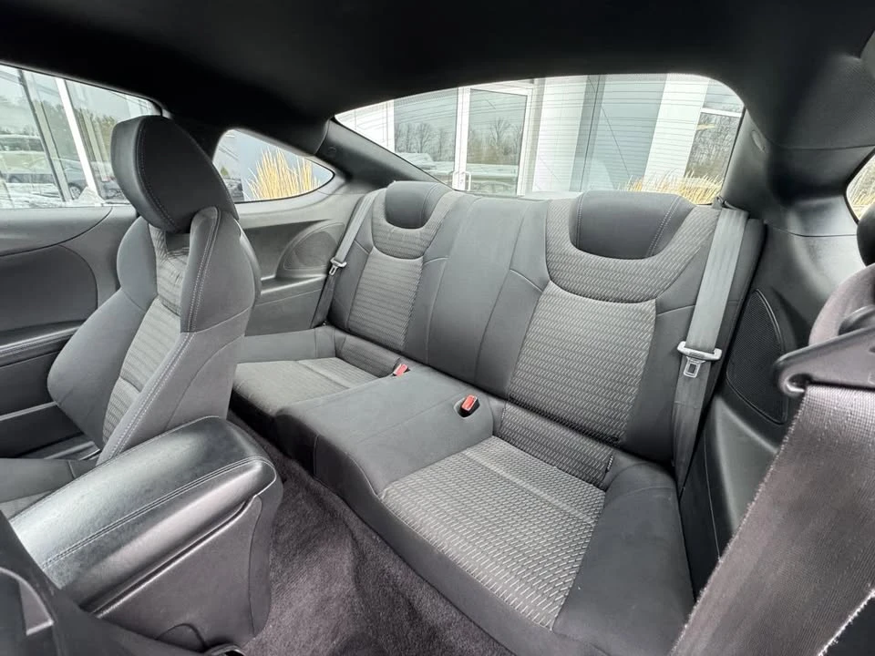 2014 Hyundai Genesis Coupe - Image 15 of 20