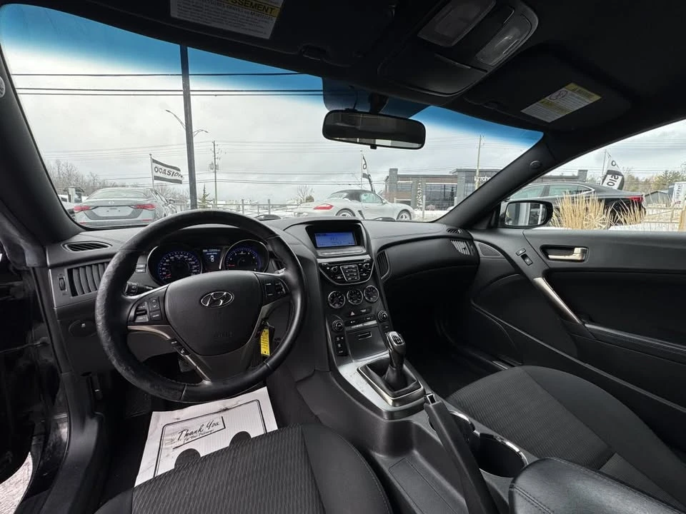 2014 Hyundai Genesis - Image 14 of 20