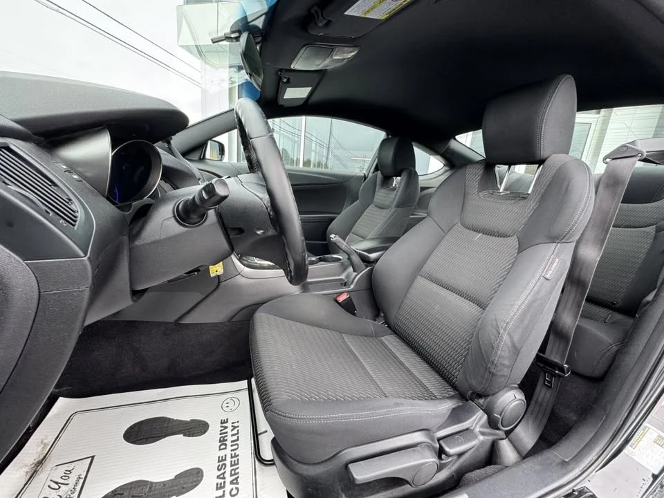 2014 Hyundai Genesis Coupe - Image 13 of 20