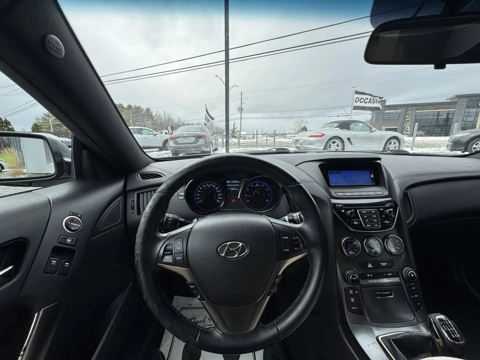 2014 Hyundai Genesis Coupe - Image 16 of 20