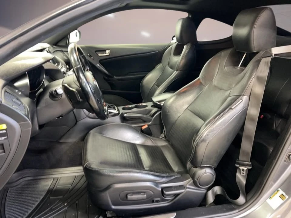 2014 Hyundai Genesis Coupe - Image 6 of 10