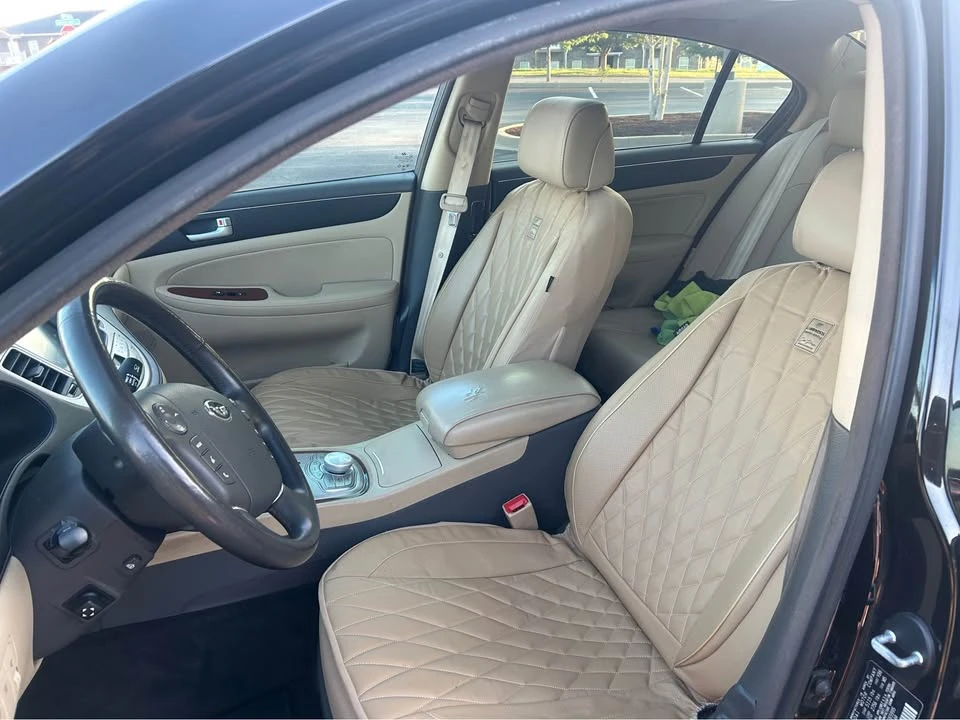 2014 Hyundai Genesis - Image 12 of 18