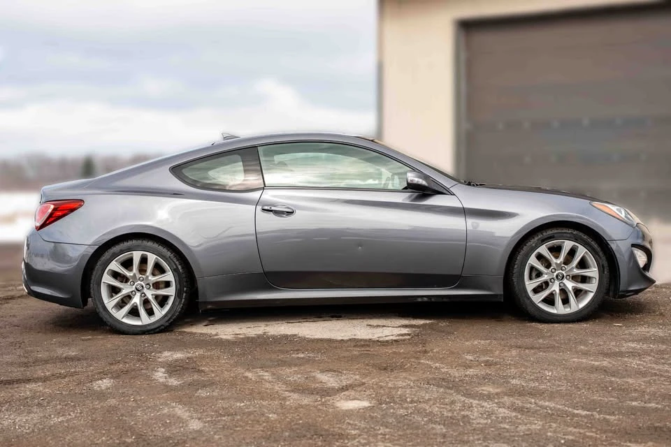 2014 Hyundai Genesis Coupe - Image 7 of 15