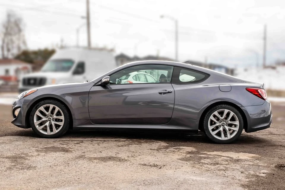 2014 Hyundai Genesis Coupe - Image 8 of 15