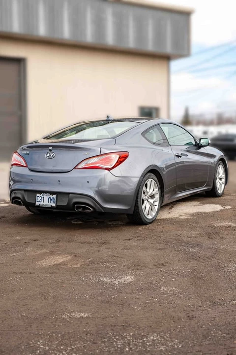 2014 Hyundai Genesis Coupe - Image 4 of 15