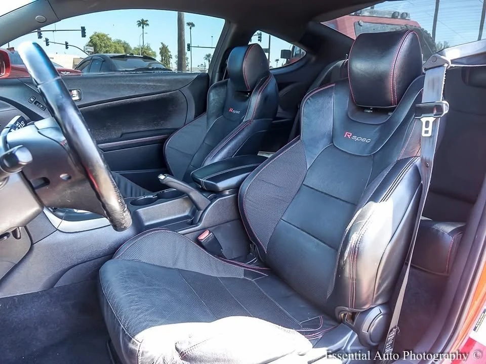 2014 Hyundai Genesis Coupe - Image 9 of 20