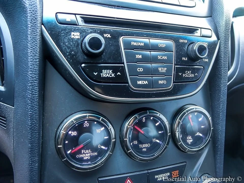 2014 Hyundai Genesis Coupe - Image 15 of 20