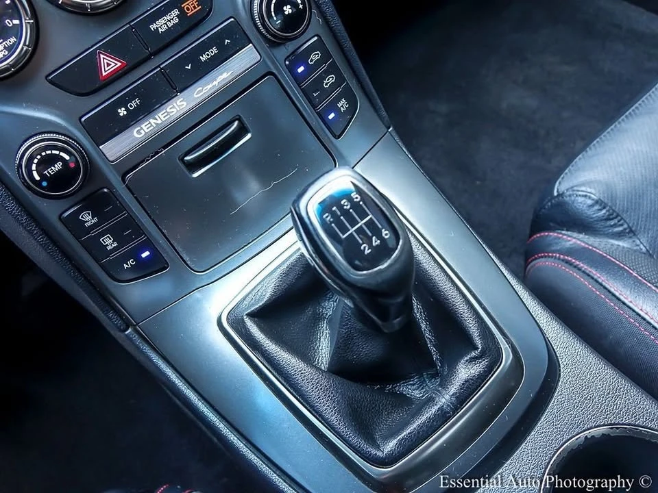 2014 Hyundai Genesis Coupe - Image 17 of 20