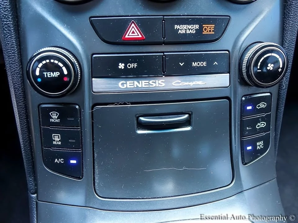 2014 Hyundai Genesis Coupe - Image 16 of 20