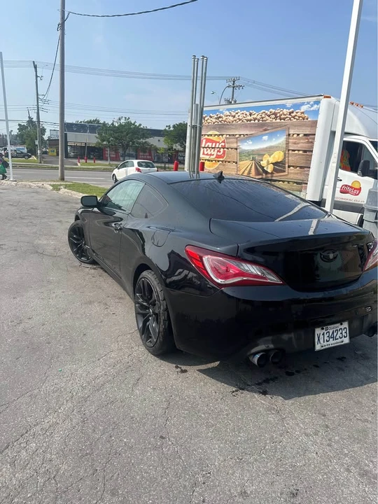 2014 Hyundai Genesis Coupe - Image 3 of 10