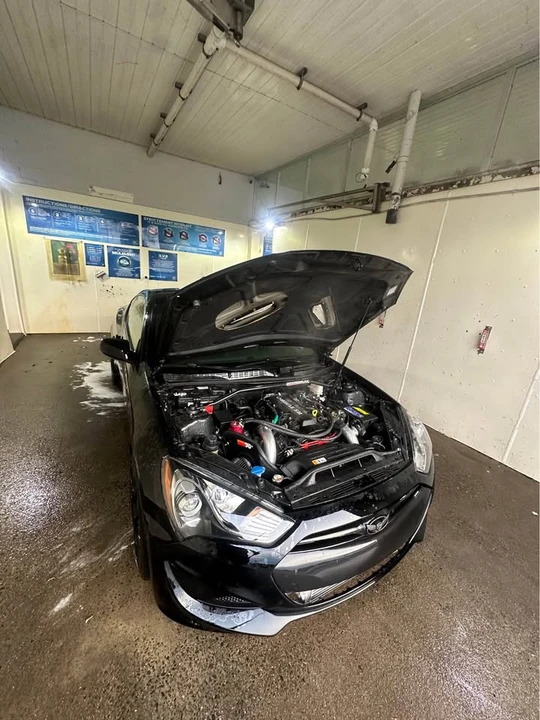 2014 Hyundai Genesis Coupe - Image 2 of 10