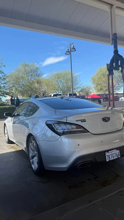 2014 Hyundai Genesis Coupe - Image 8 of 10