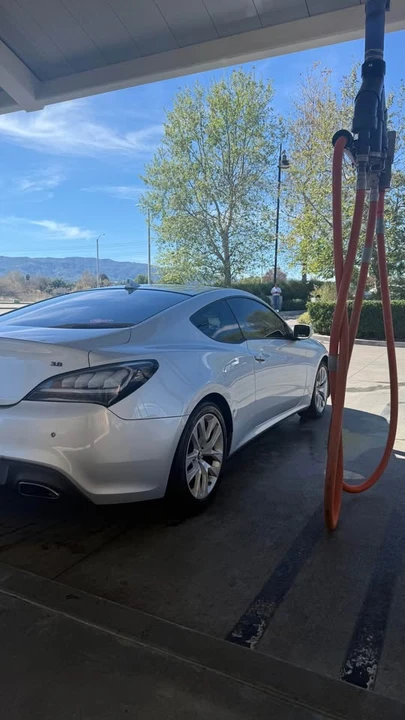 2014 Hyundai Genesis Coupe - Image 7 of 10