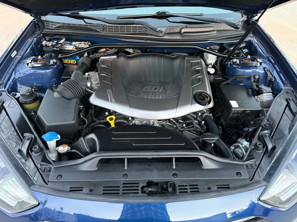 2014 Hyundai Genesis Coupe - Image 14 of 20