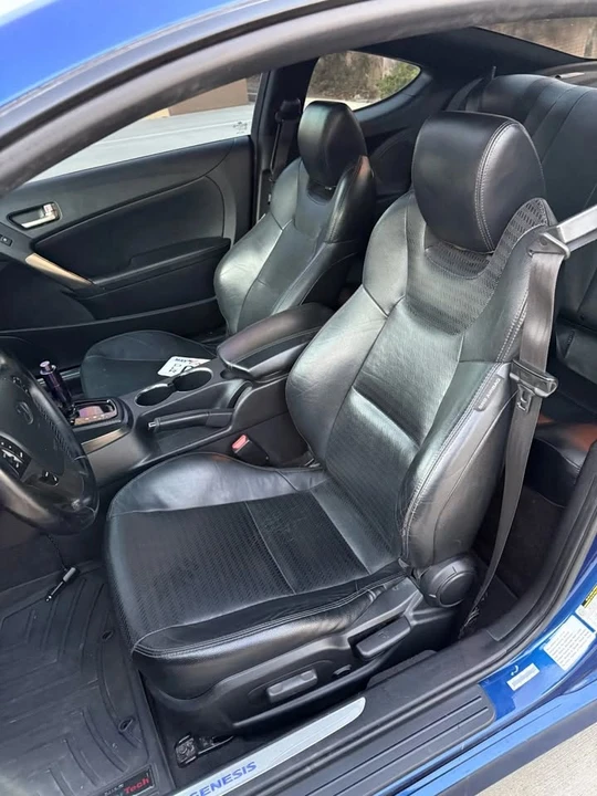2014 Hyundai Genesis Coupe - Image 10 of 20