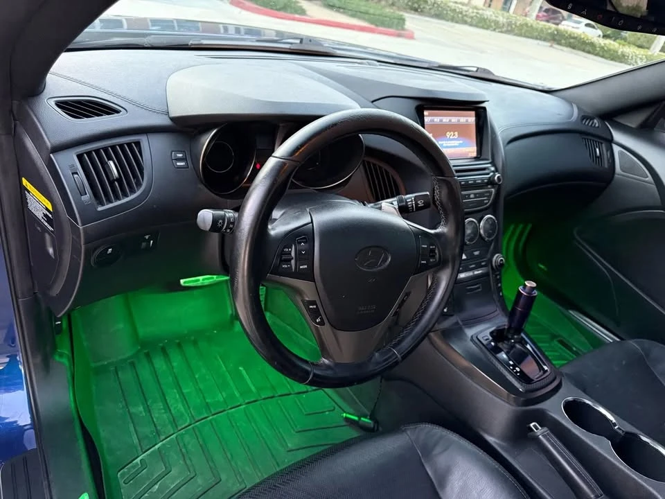 2014 Hyundai Genesis Coupe - Image 9 of 20