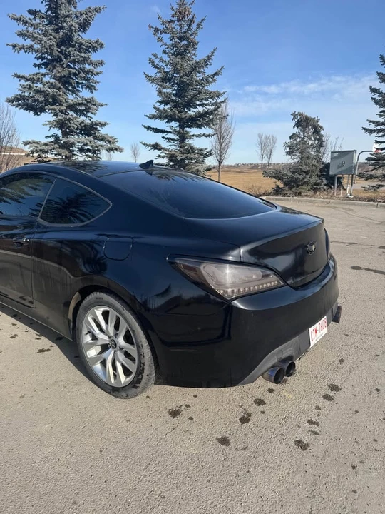 2014 Hyundai Genesis Coupe - Image 7 of 13