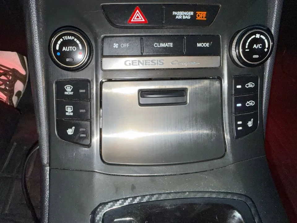 2014 Hyundai Genesis Coupe - Image 20 of 20