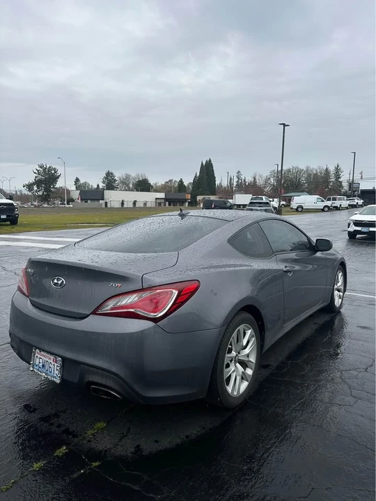 2014 Hyundai Genesis Coupe - Image 4 of 5