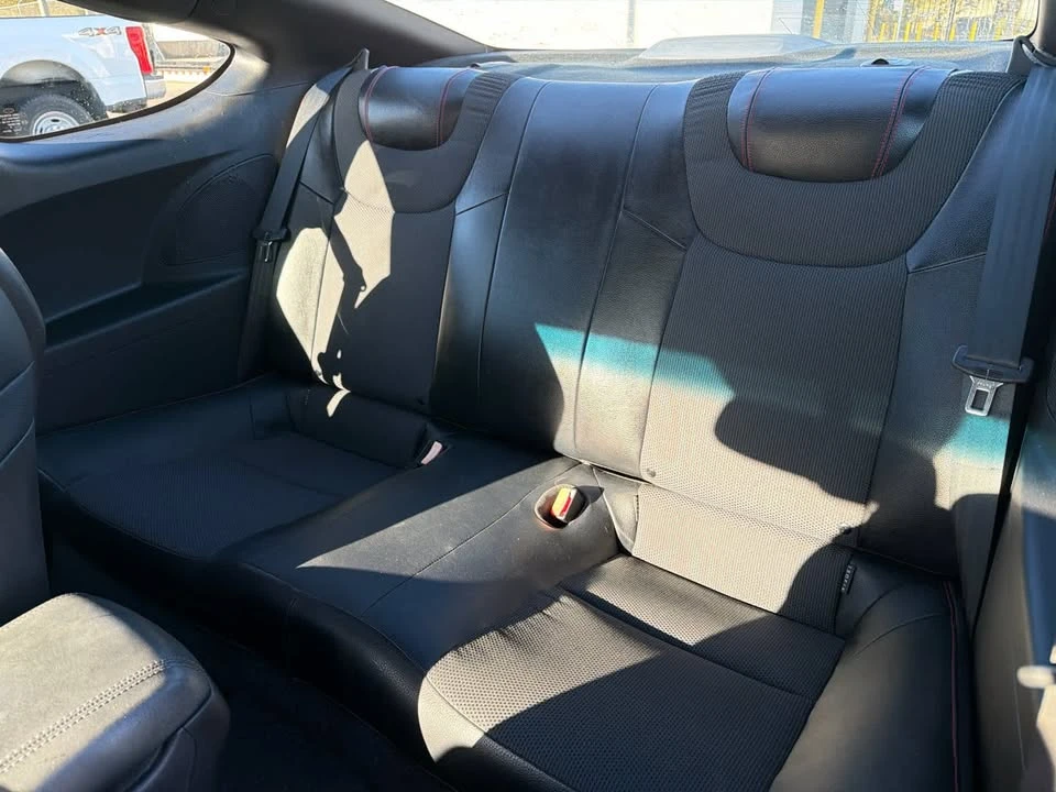 2014 Hyundai Genesis Coupe - Image 14 of 18
