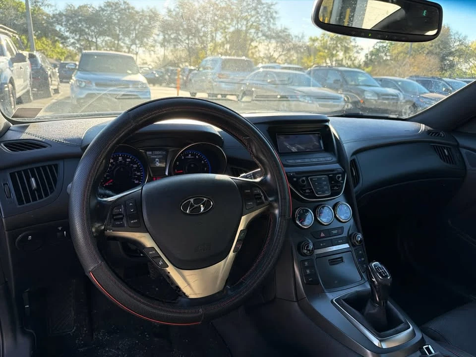 2014 Hyundai Genesis Coupe - Image 15 of 18