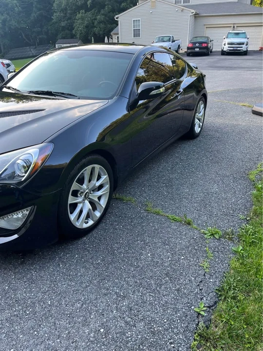 2014 Hyundai Genesis Coupe - Image 3 of 12