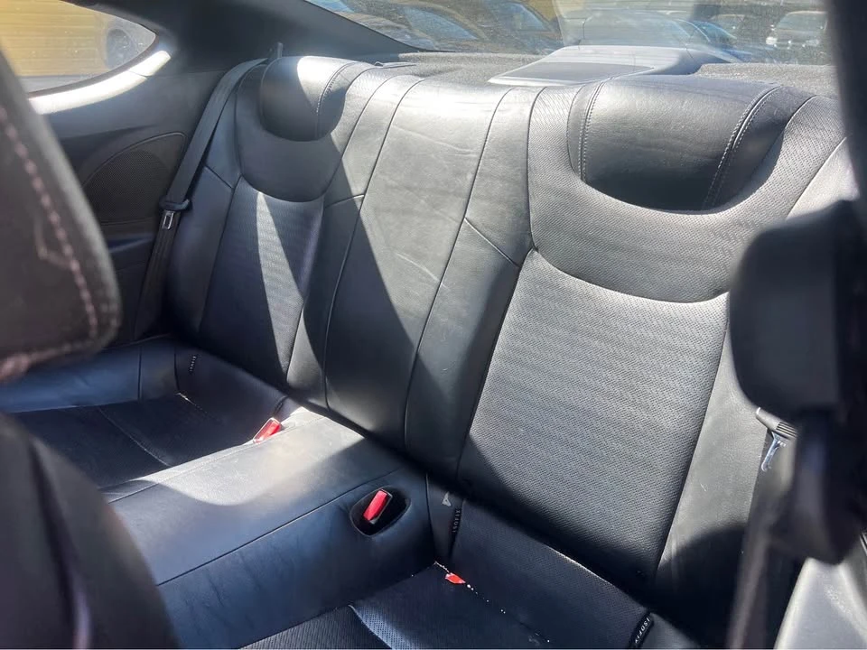 2014 Hyundai Genesis Coupe - Image 10 of 12
