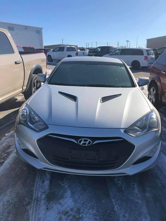2014 Hyundai Genesis Coupe - Image 4 of 9
