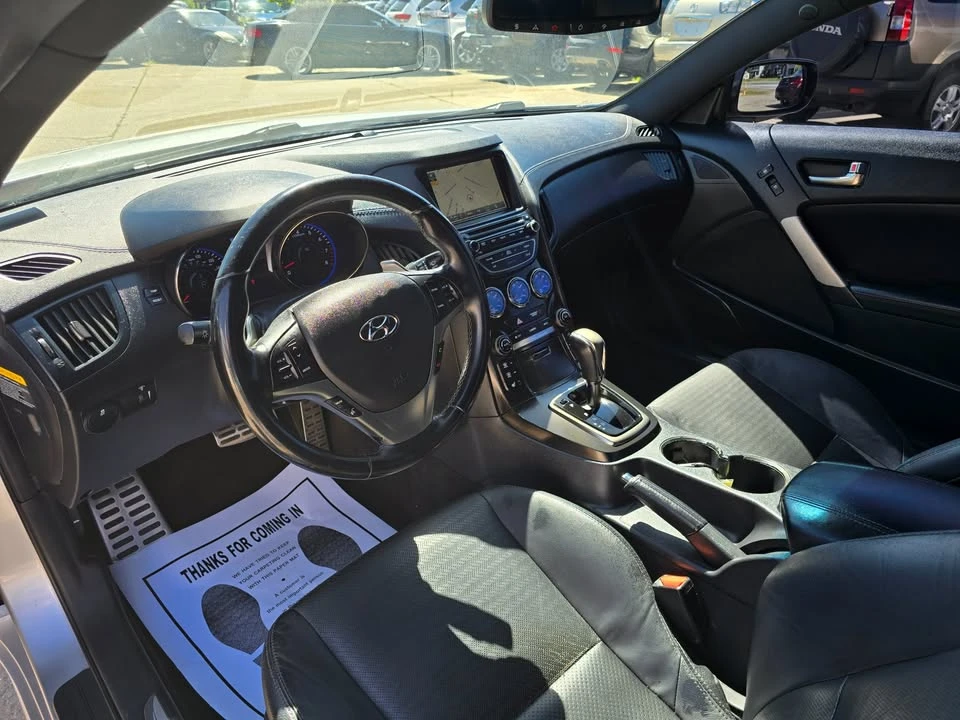 2014 Hyundai Genesis Coupe - Image 11 of 20