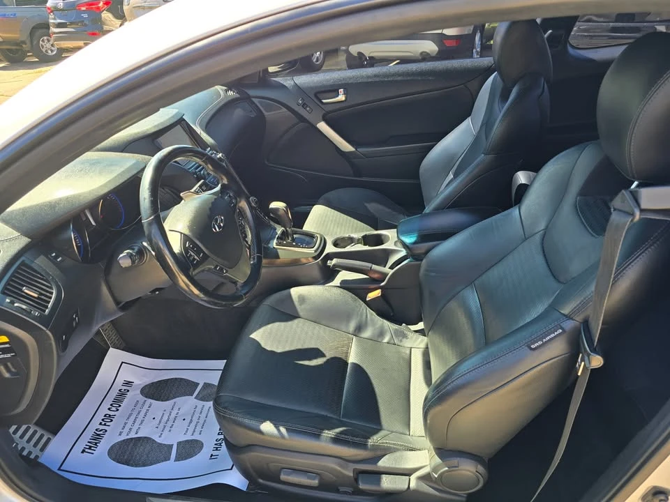 2014 Hyundai Genesis Coupe - Image 9 of 20