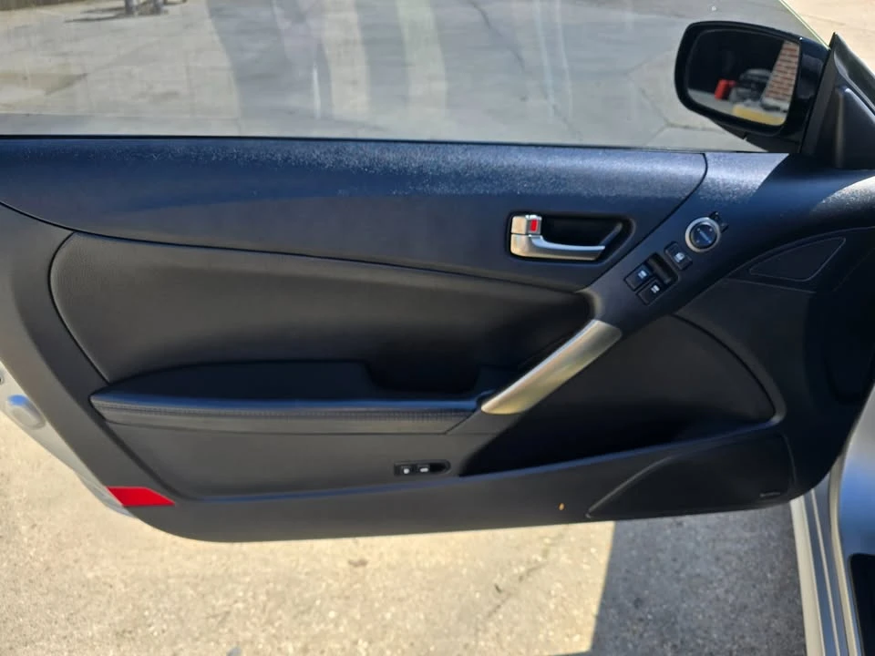 2014 Hyundai Genesis Coupe - Image 16 of 20