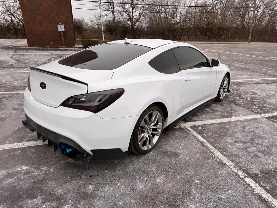 2014 Hyundai Genesis Coupe - Image 6 of 8