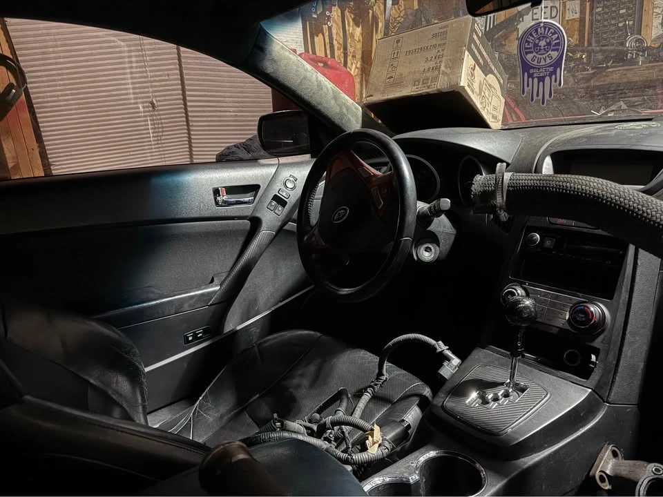 2014 Hyundai Genesis Coupe - Image 3 of 13