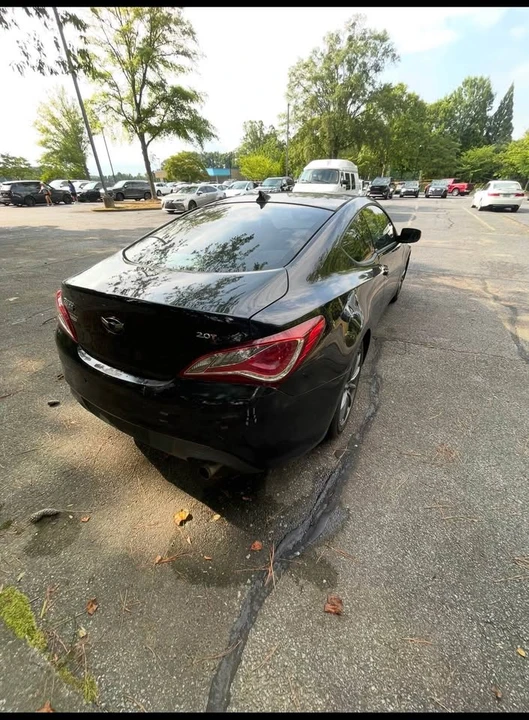 2014 Hyundai Genesis Coupe - Image 2 of 6