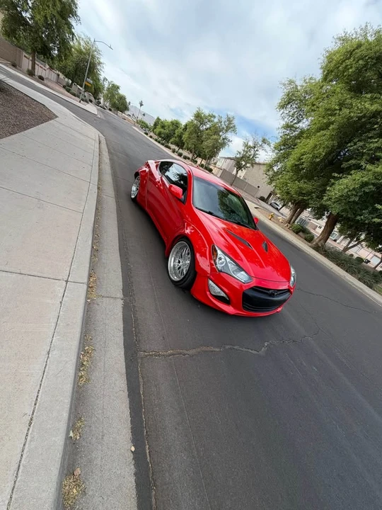 2014 Hyundai Genesis Coupe - Image 2 of 9