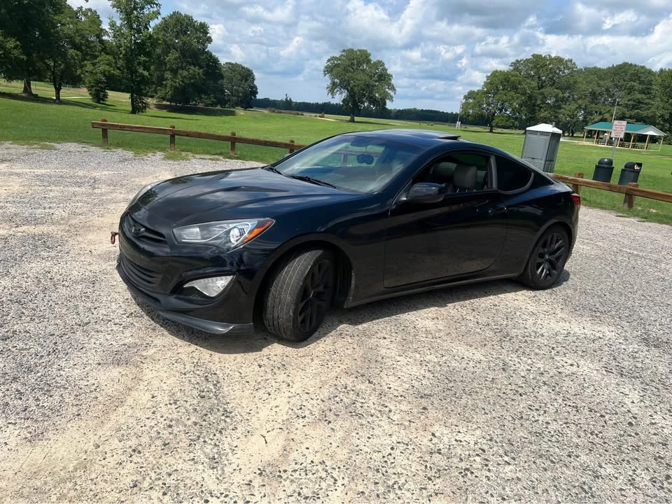 2014 Hyundai Genesis Coupe - Image 6 of 8