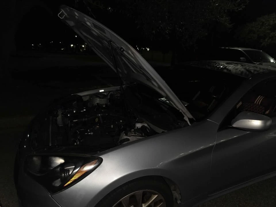 2014 Hyundai Genesis Coupe - Image 10 of 11