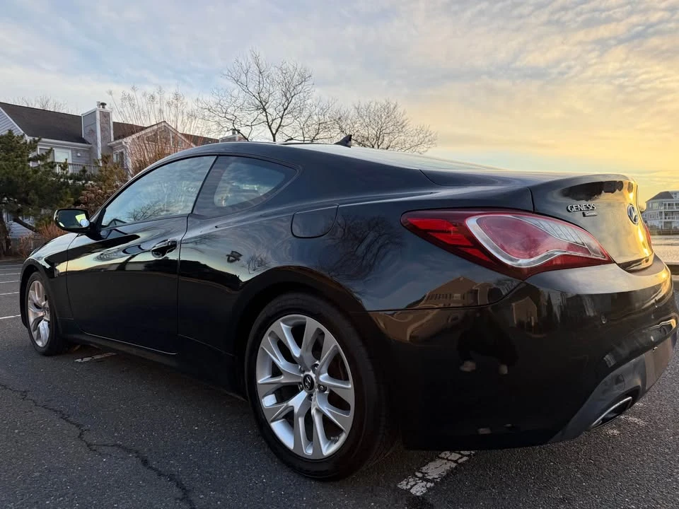 2014 Hyundai Genesis Coupe - Image 3 of 17