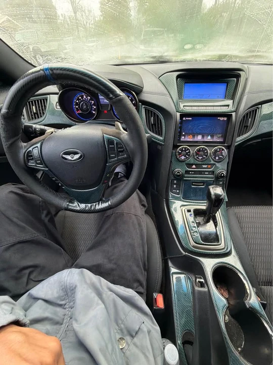 2014 Hyundai Genesis Coupe - Image 3 of 7