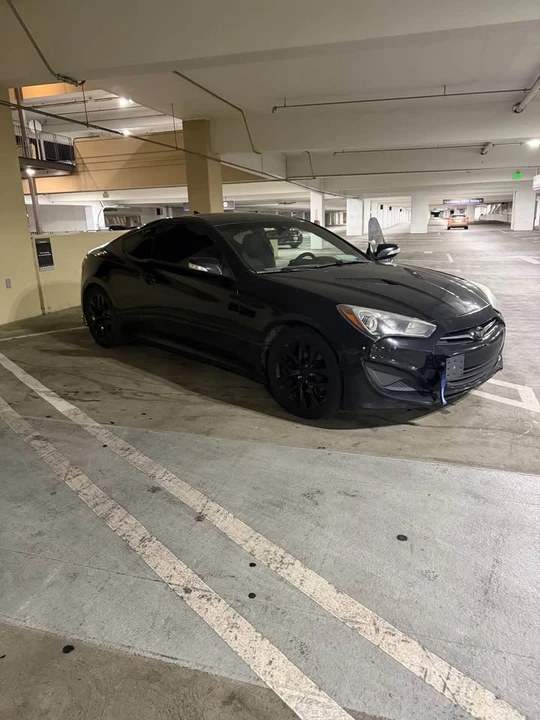 2014 Hyundai Genesis Coupe - Image 4 of 7