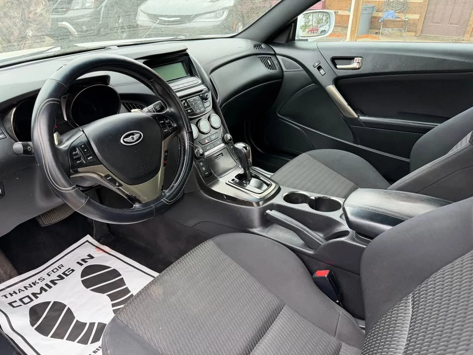 2014 Hyundai Genesis Coupe - Image 7 of 12