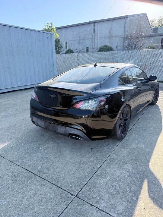 2014 Hyundai Genesis Coupe - Image 6 of 15