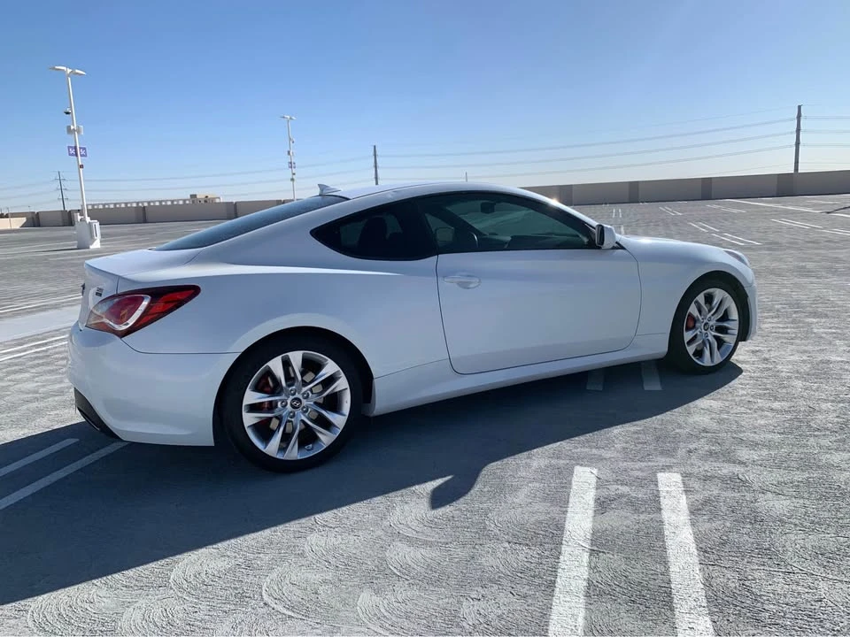 2014 Hyundai Genesis Coupe - Image 4 of 8