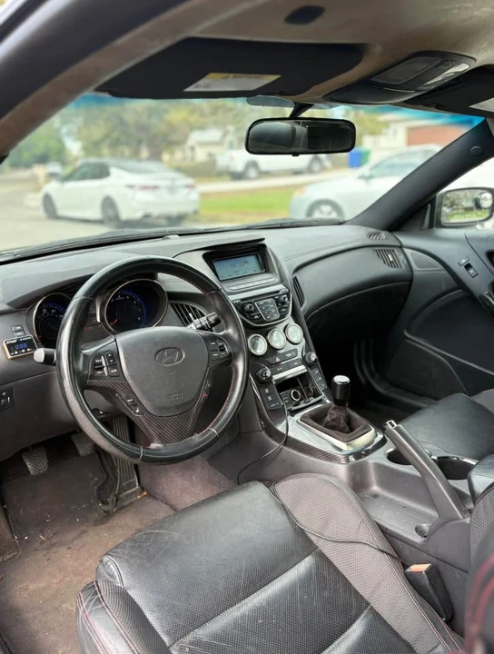 2014 Hyundai Genesis Coupe - Image 6 of 16